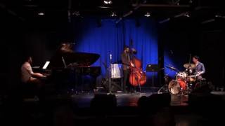 ORNITHOLOGY - Michael Edwards Trio
