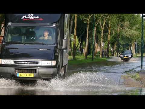 Water ballet na leidingbreuk in Leusden