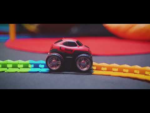 Гибкий трек FleXtreme 440 см в магазине PLANETTOYS