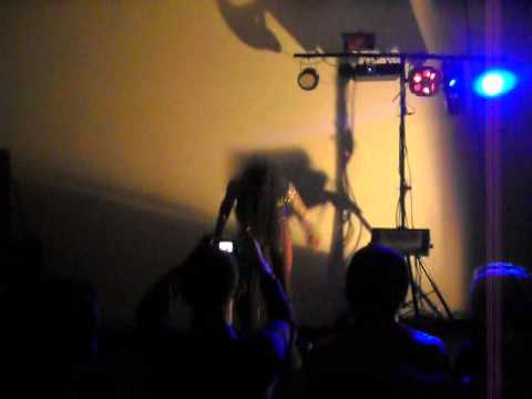 RHAIZA MORENO - ITAJUBA MG 09-07-2011 SHOW 1.wmv