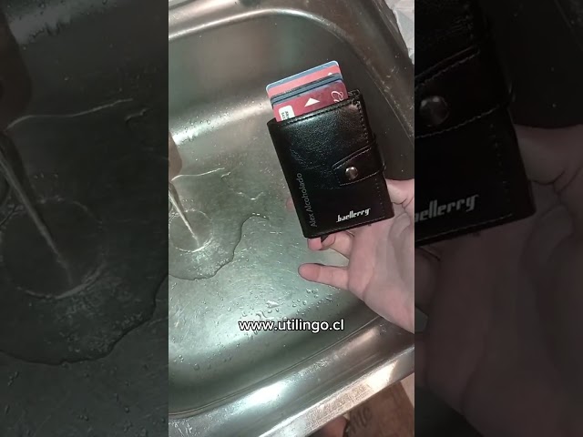 Vídeo relacionado con myledershop Cuero de búfalo Motero Cartera con Cadena metálica con Calavera-Motivo y Desmontable Tarjetero con Bloqueo RFID y NFC en marrón