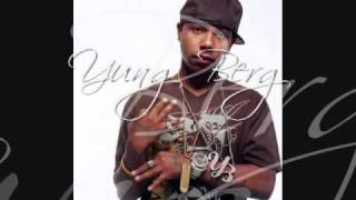 ((NEW  3 VERSES))Everybody Feelin Me Ft Yung Berg((DOWNLOADABLE))