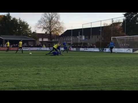 Martijn Verhagen maakt de 4-1voor Havo tegen De Paasberg