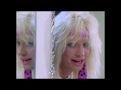 Mötley Crüe - Smokin In The Boys Room (Official HD Remaster)