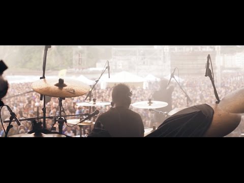 Skakeitan - Hondarraren Gainean [Official Music Video]