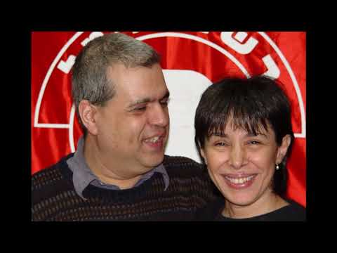 אלי לפיד  בתכניתו "כל ההתחלות" מראיין את גלי עטרי Eli Lapid interviews Gali Atari