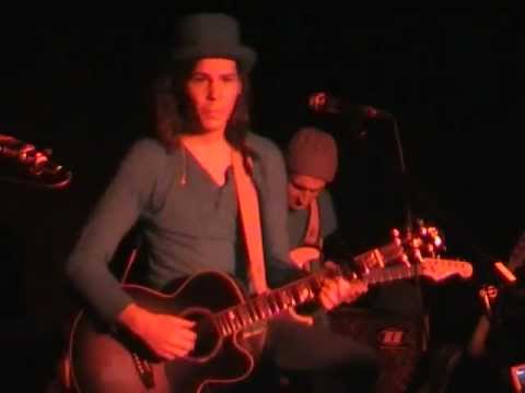 Mati Gavriel live am 2.12.11 - Berlin - Noisy Stage - The moment love ends