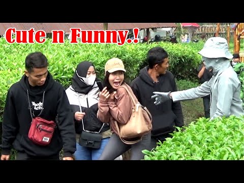 patung-hidup-bikin-teriak-histeris-statue-prank-indonesia