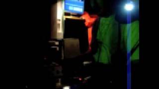 Ced Swift cuts the breaks @ Groove Unity #1 (Feb. 20th 2010)