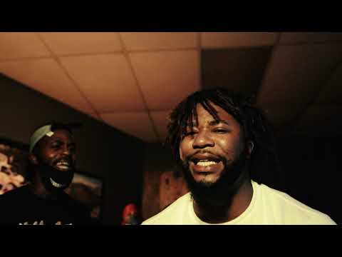 Whiiteboy feat. Big Moose - “Sticks & Nanas” (4K)