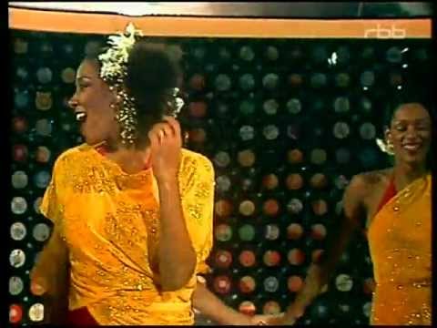 Sister Sledge - Lost in Music (1979)