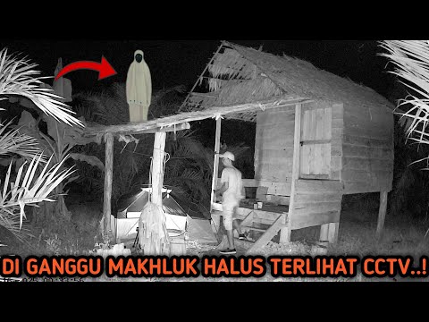 HORROR‼️GHOST BANGING ON THE DOOR IN THE MIDDLE OF THE NIGHT CAUGHT ON CCTV