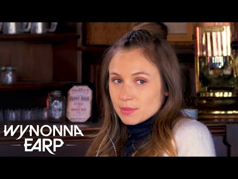 afbeelding WYNONNA EARP | WTF Season 3: Part 1 | SYFY