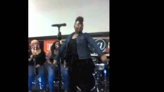 Ledisi doing the funky chicken to &quot;Shut Up&quot; (Live in Yardley, PA)