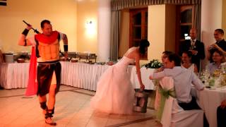 preview picture of video 'Adri & Csabi esküvő - Herkules tánc'