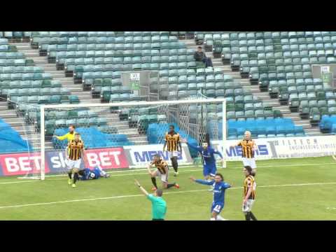 Gillingham v Port Vale
