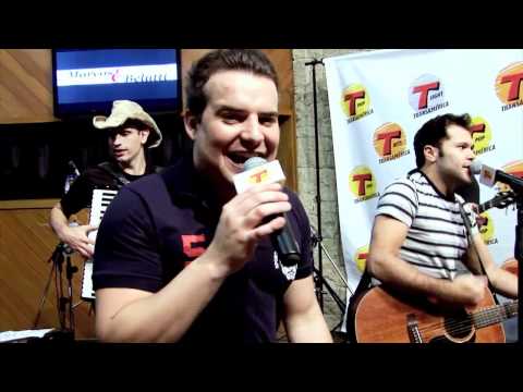 Marcos e Belutti apresentam "Bora se acabar" no Estúdio Transamérica Hits