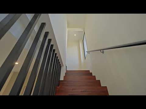Video de YouTube - Casa en venta c/ cochera en Shangrilá