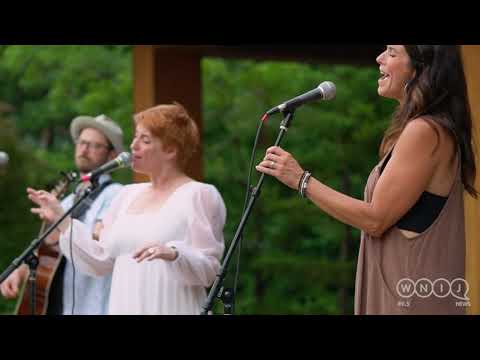 Leigh Nash - "God Gave Me Horses" - Sessions from Studio A