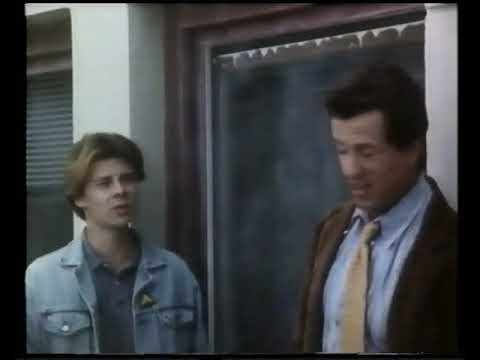 TRAILER Alto o mi madre dispara