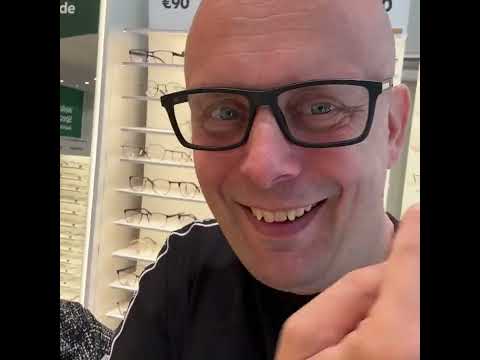 Onno has new glasses!! 🤓🤓