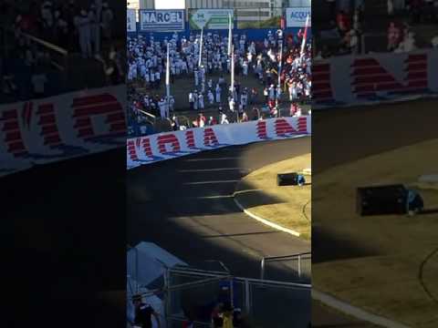 Torcida Furia Independente Fazendo uma festa linda antes do jogão contra o Santa Cruz