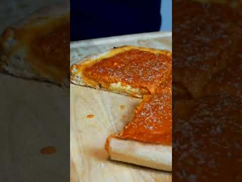 Vodka Pizza in a Cast Iron Skillet #shorts #pizza