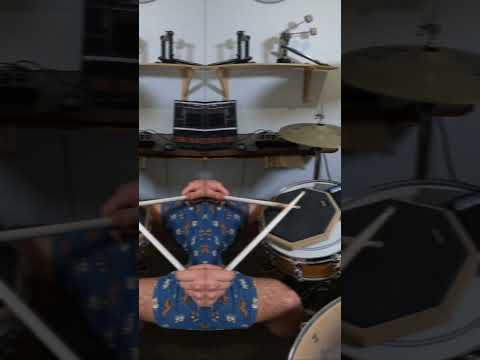 🥁ACCENT PATTERN on the pad, and as a DRUM FILL. Beginner Drum Lesson #shorts #drumlessons #drumfill