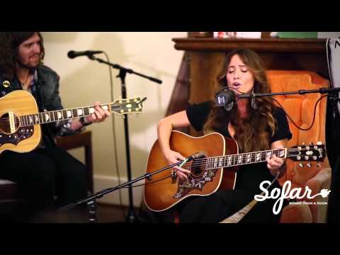 Courtney Jaye - Box Wine | Sofar Sounds Nashville