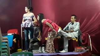 Download lagu DETIK DETIK WIDITA TATA GANTI BAJU DIATAS PANGGUNG mp3