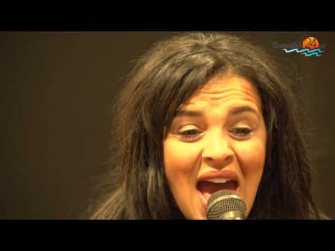 Michelle John na próbie z Suwałki Gospel Choir