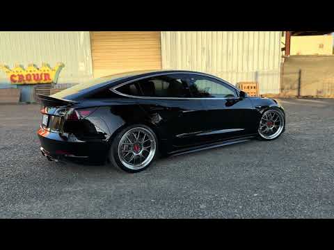 Walkaround: Tesla Model 3 on 20” BBS LM-R