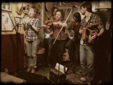The Lowland Paddies - Jenny's Chickens / The High Drive
