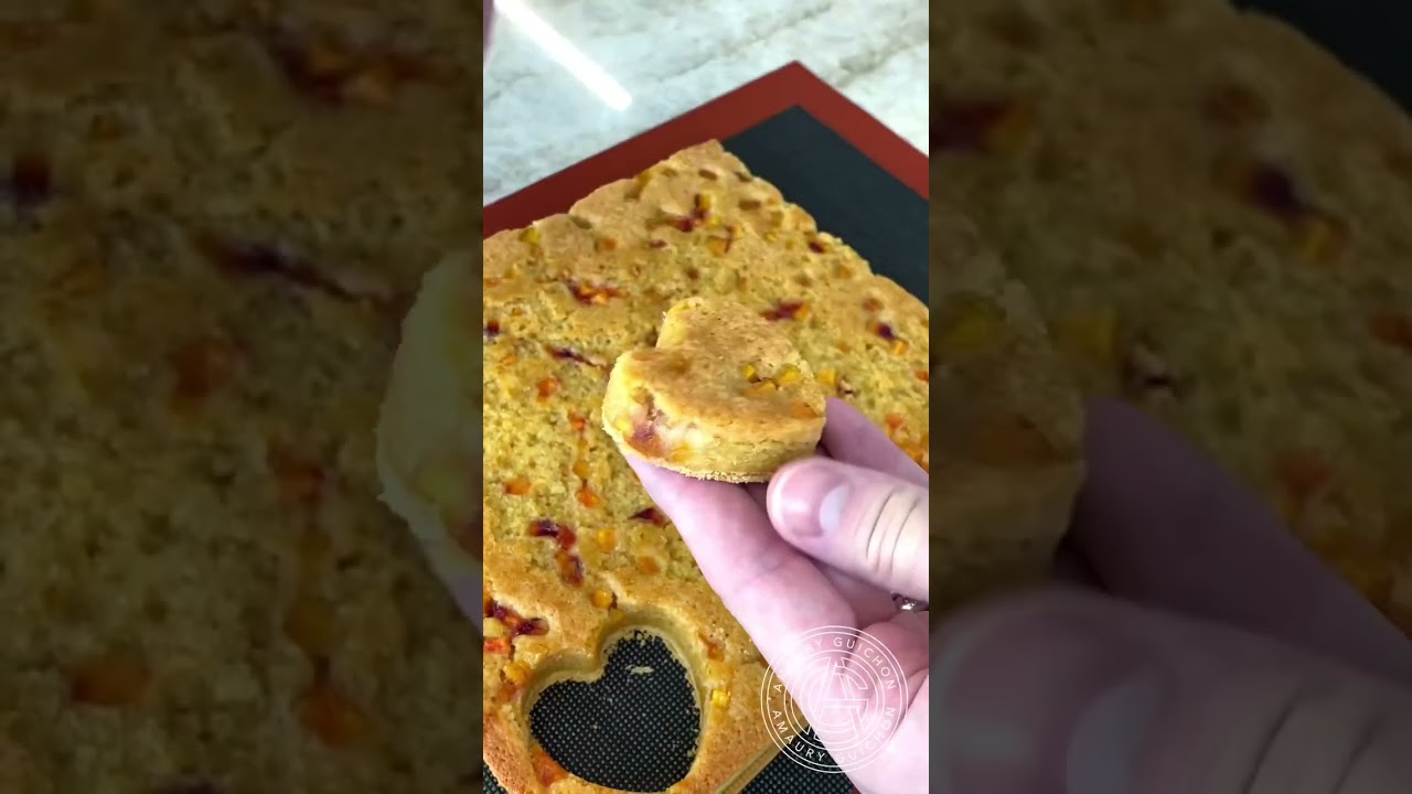 The Swan! 𦢠Working on a peach dessert at the peak of the season!This one is so good.. š