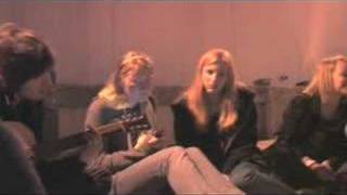 Knowitall (acoustic)