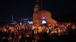 Mexikos Tag der Toten: Nacht der Kerzen, Blumen und heimkehrenden Seelen