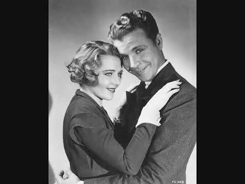 Ruby Keeler, Dick Powell & Chorus - 42nd Street (1933)