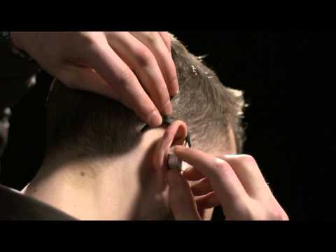 KEF M200 in-ear hoofdtelefoon - De juiste manier van dragen en plaatsen - Nederland