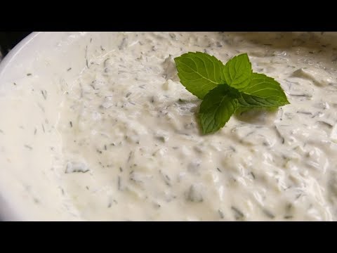 Sos ogórkowo,  jogurtowo miętowy (komkommer- yoghurt- munt-saus )