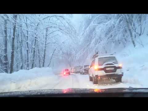 Nevicata Eccezionale Abetone Capodanno 2021 - Parte 7 - Strada da Le Regine a Pianosinatico