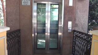 preview picture of video 'KONE Hydraulic Glass elevator outside the Wynn Hotel & Casino Las Vegas, NV'