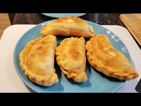Pastelitos de harina rellenos de pollo al estilo Hondureño😋sazònlatinoconlizz