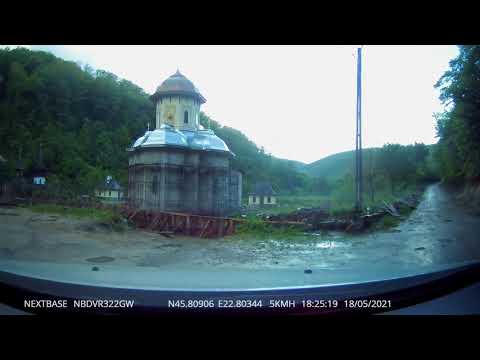 Drum Hunedoara - Valea Roatei, până la Schitul de la Nandru