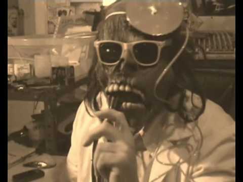 Sangue Mostro Ft Luis Spada - E Ccos' Nost'  (SodoRmx)