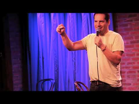Seth Herzog lays down some hilarious truths at the Subculture Theater
