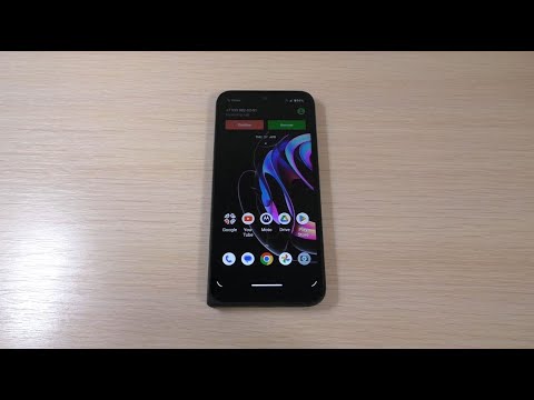 Motorola Defy (2021) incoming call