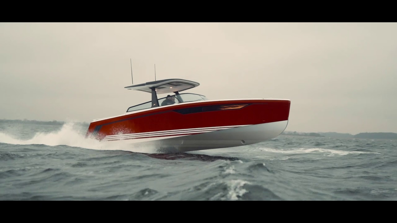 The New X-Power 33C by X-Yachts – THE POWER OF LUXURY