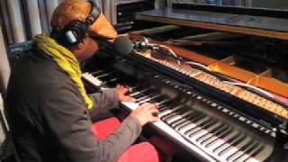 Omar Sosa and Tim Eriksen &quot;Promised Land&quot; Live on Soundcheck