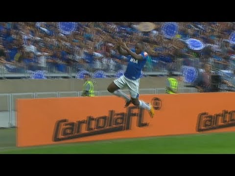 SARRADA NO AR DE SASSÁ DEPOIS DO GOL CONTRA O FLAMENGO