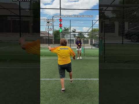 Bunica a marcat CEL MAI FRUMOS GOL #bunica #football #shorts
